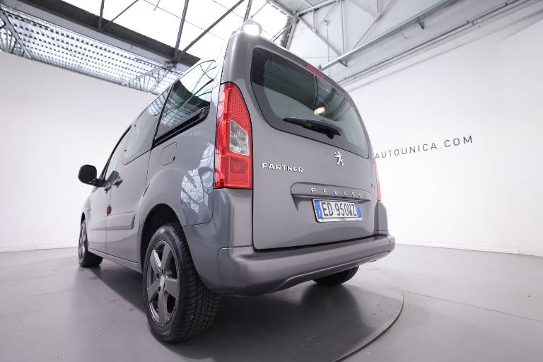 PEUGEOT Partner 33