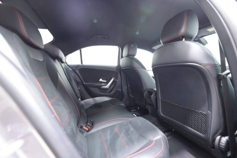 MERCEDES-BENZ A 180 50