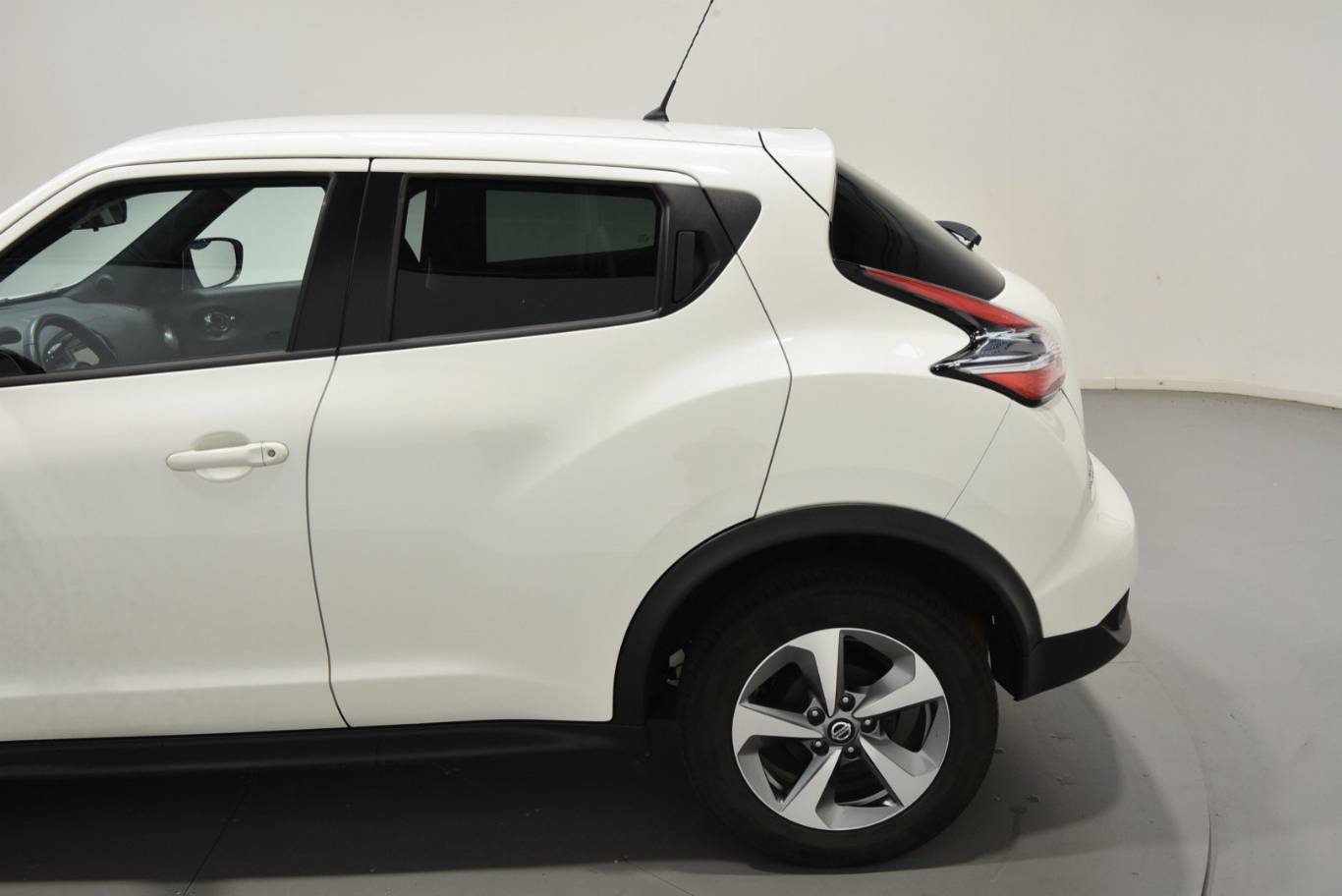 NISSAN Juke 58
