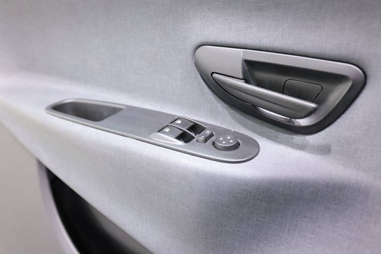 LANCIA Ypsilon 29