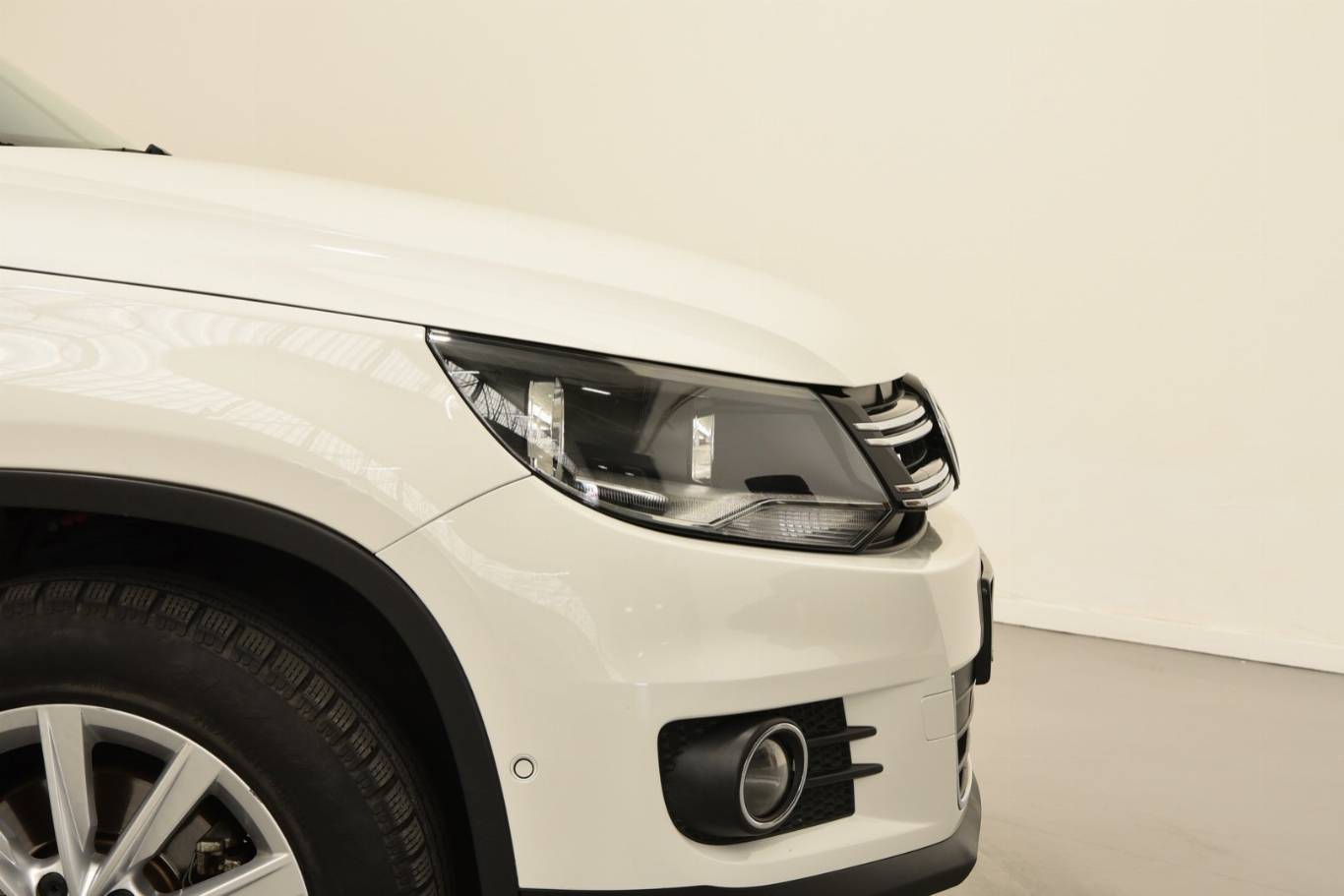 VOLKSWAGEN Tiguan 37