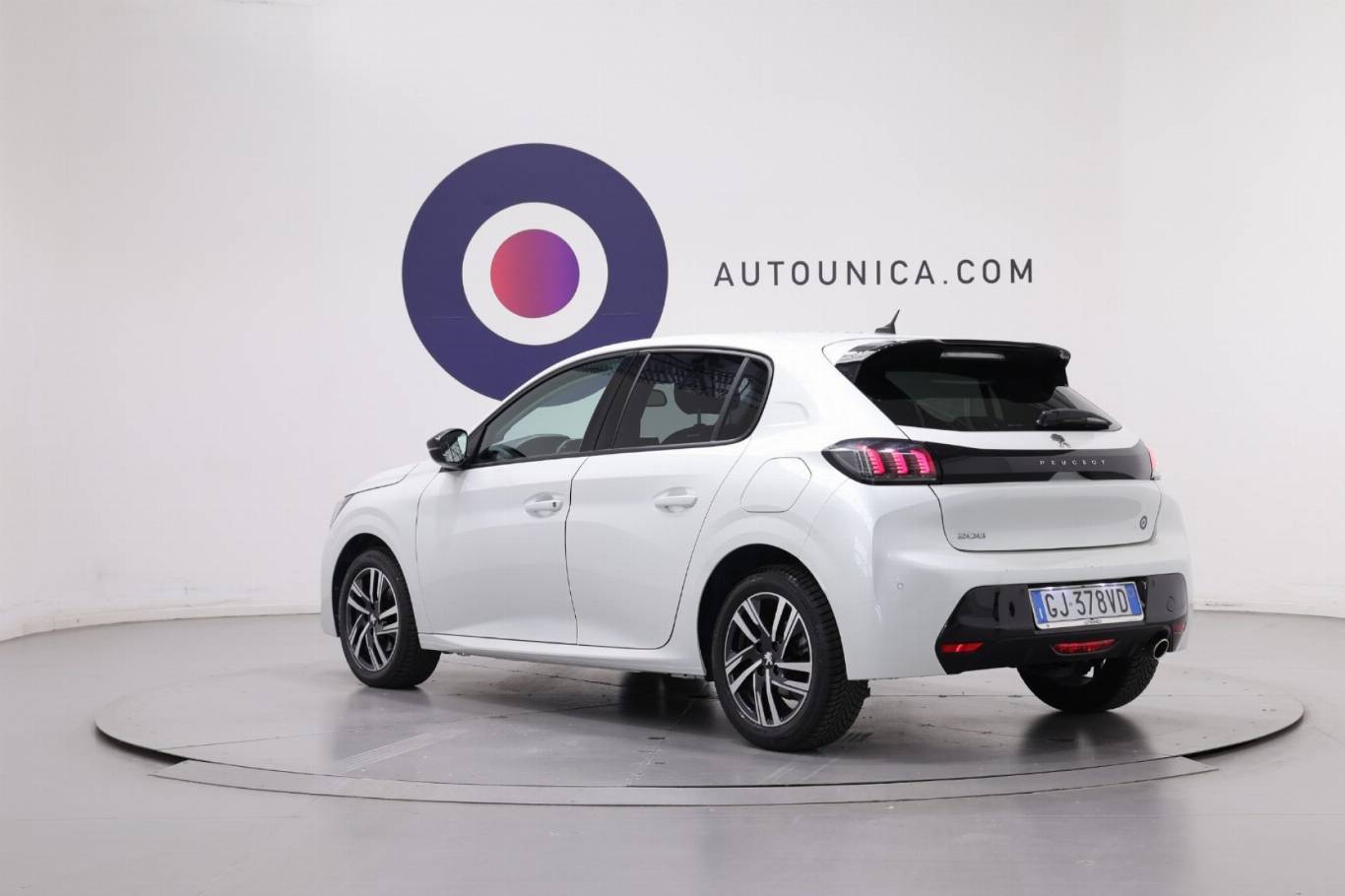 PEUGEOT 208 16