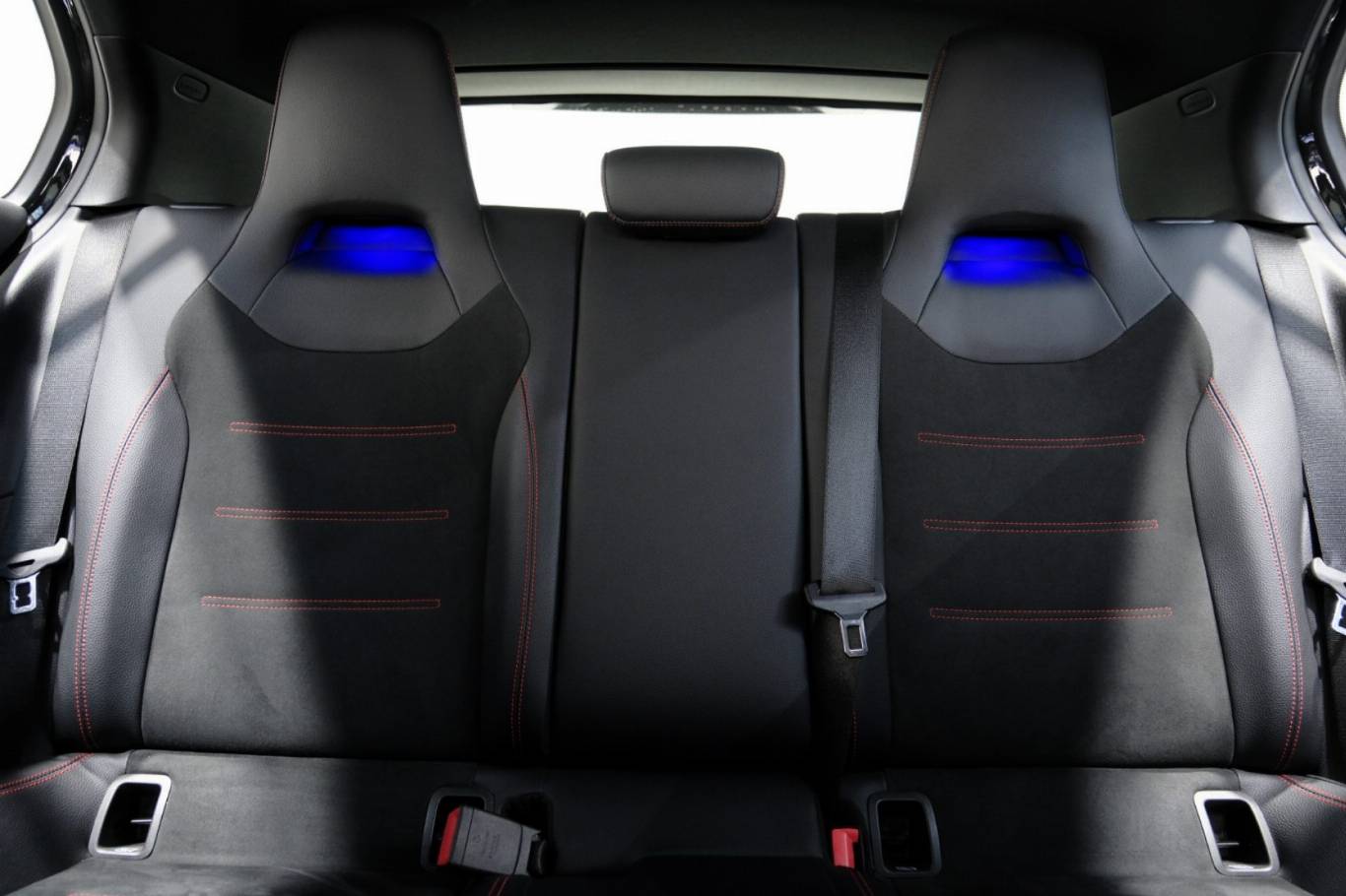 MERCEDES-BENZ A 200 41