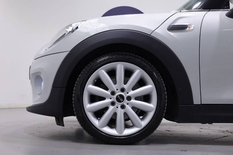 MINI Cooper 18