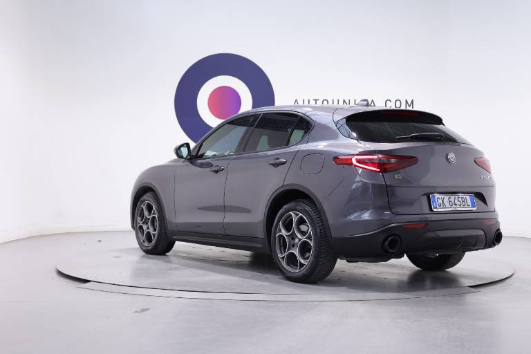 ALFA ROMEO Stelvio 17