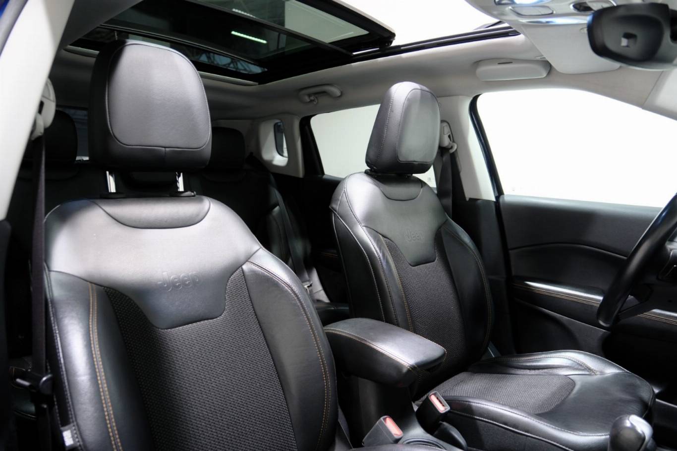 JEEP Compass 67