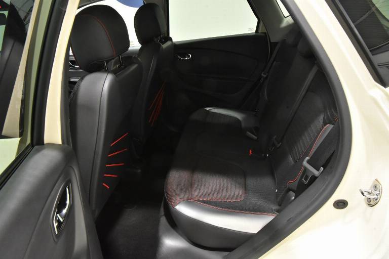 RENAULT Captur 38