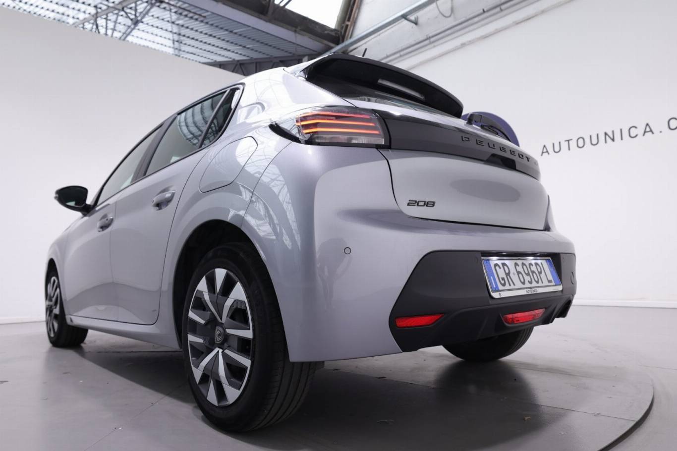 PEUGEOT 208 40