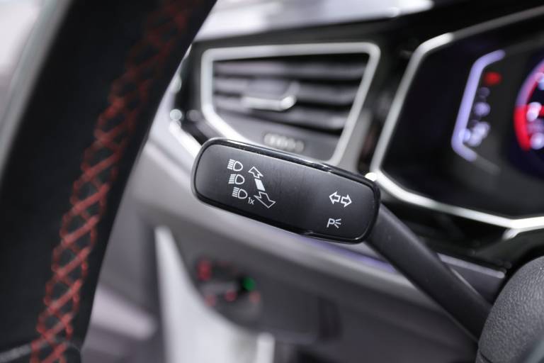 VOLKSWAGEN Polo GTI 23