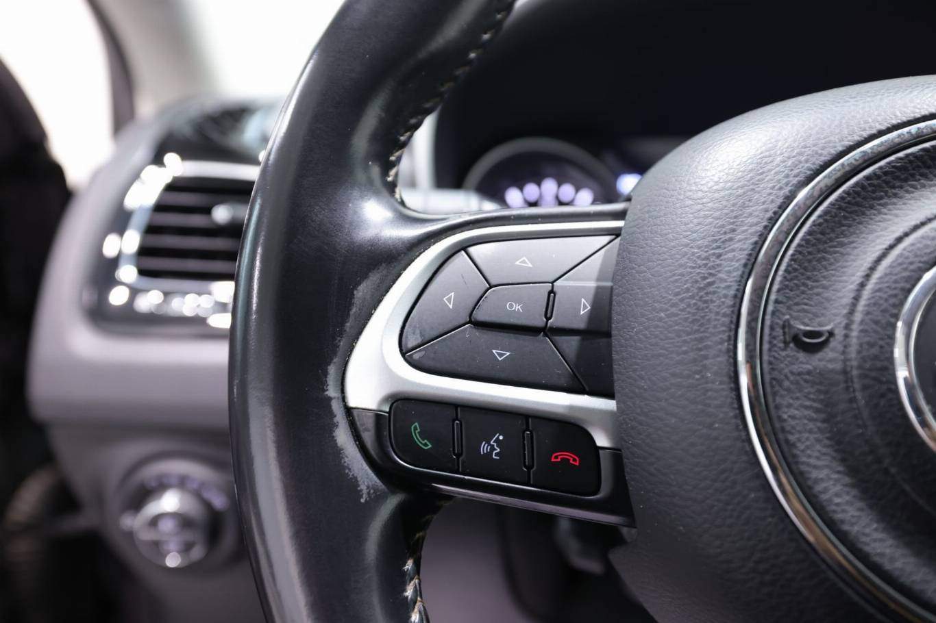 JEEP Compass 21