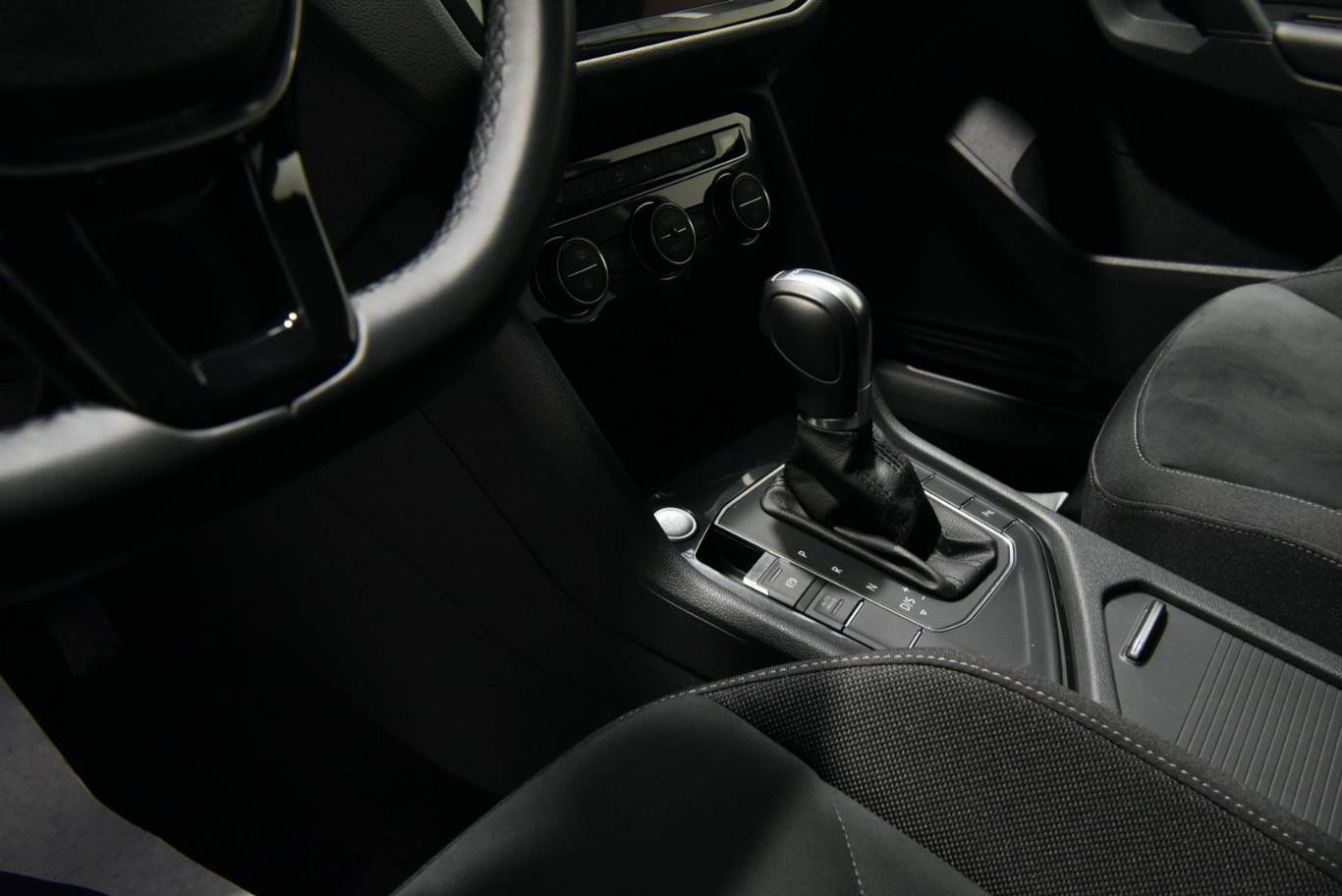 VOLKSWAGEN Tiguan 56