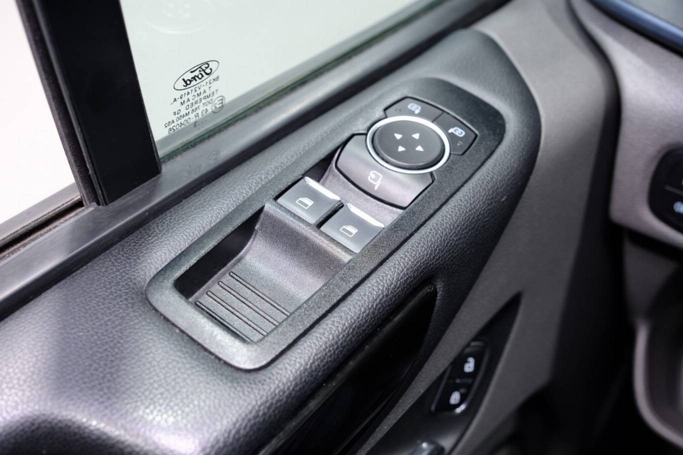 FORD Tourneo Custom 31