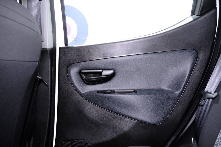 LANCIA Ypsilon 35