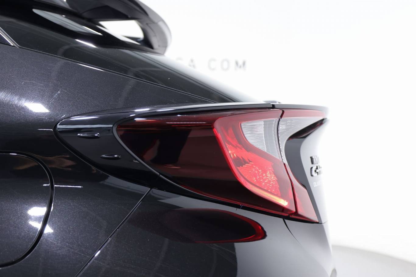 TOYOTA C-HR 16