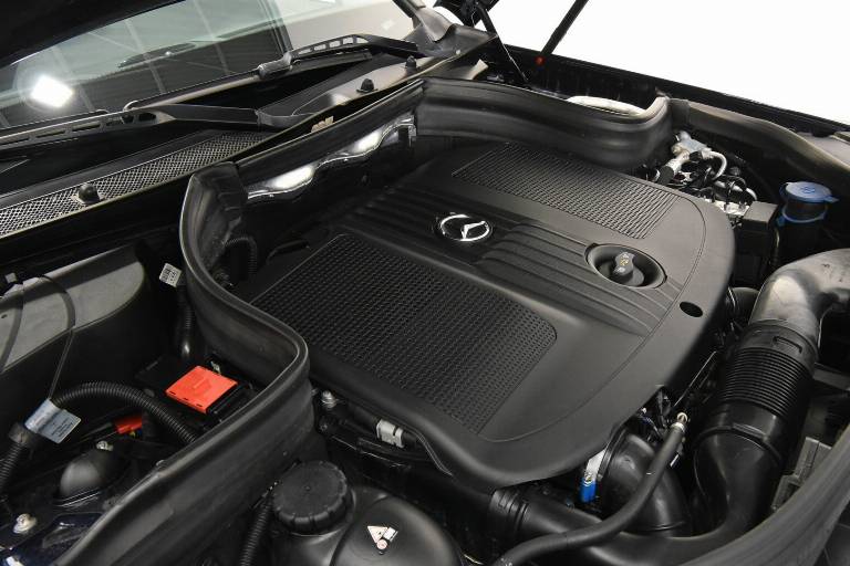 MERCEDES-BENZ GLK 220 46