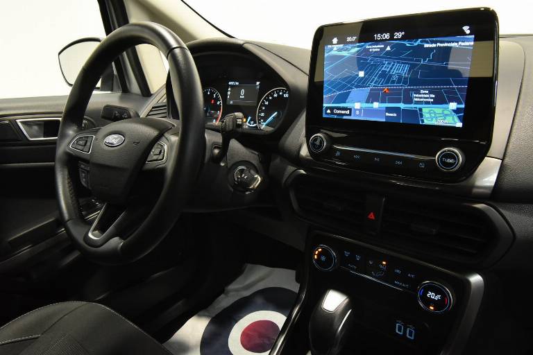 FORD EcoSport 33