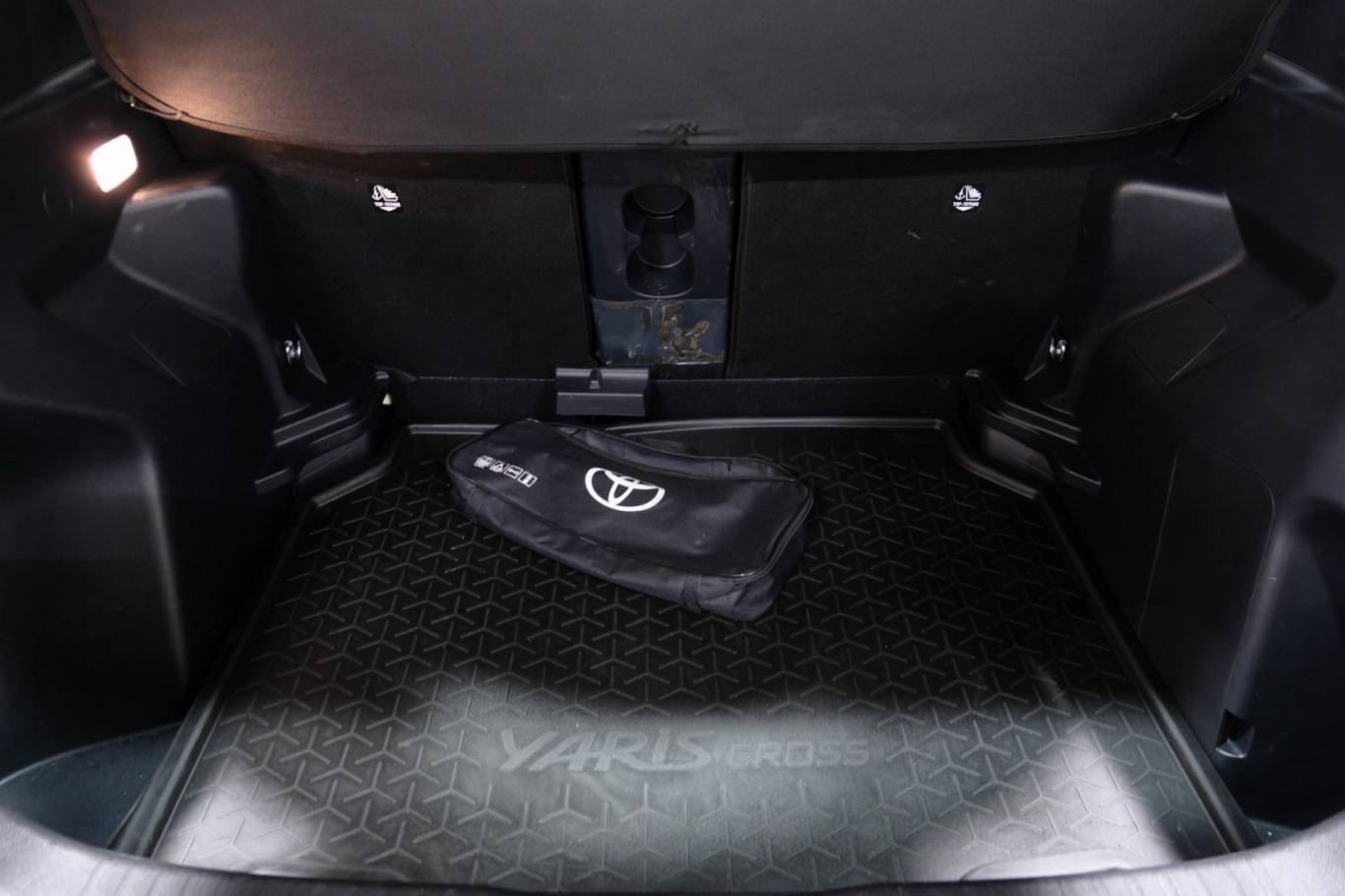 TOYOTA Yaris Cross 60