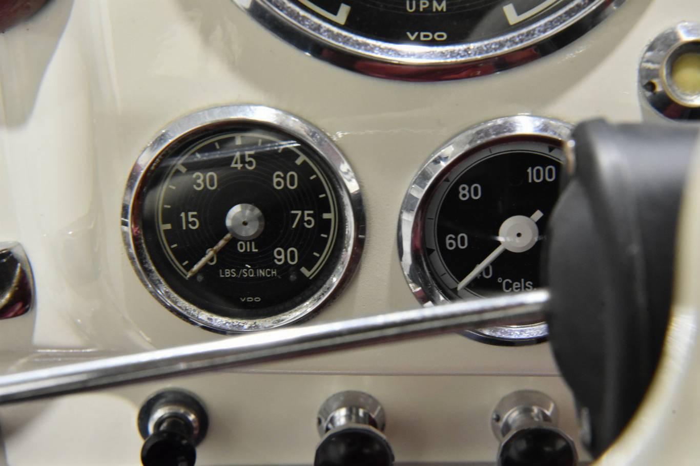 MERCEDES-BENZ 190 13