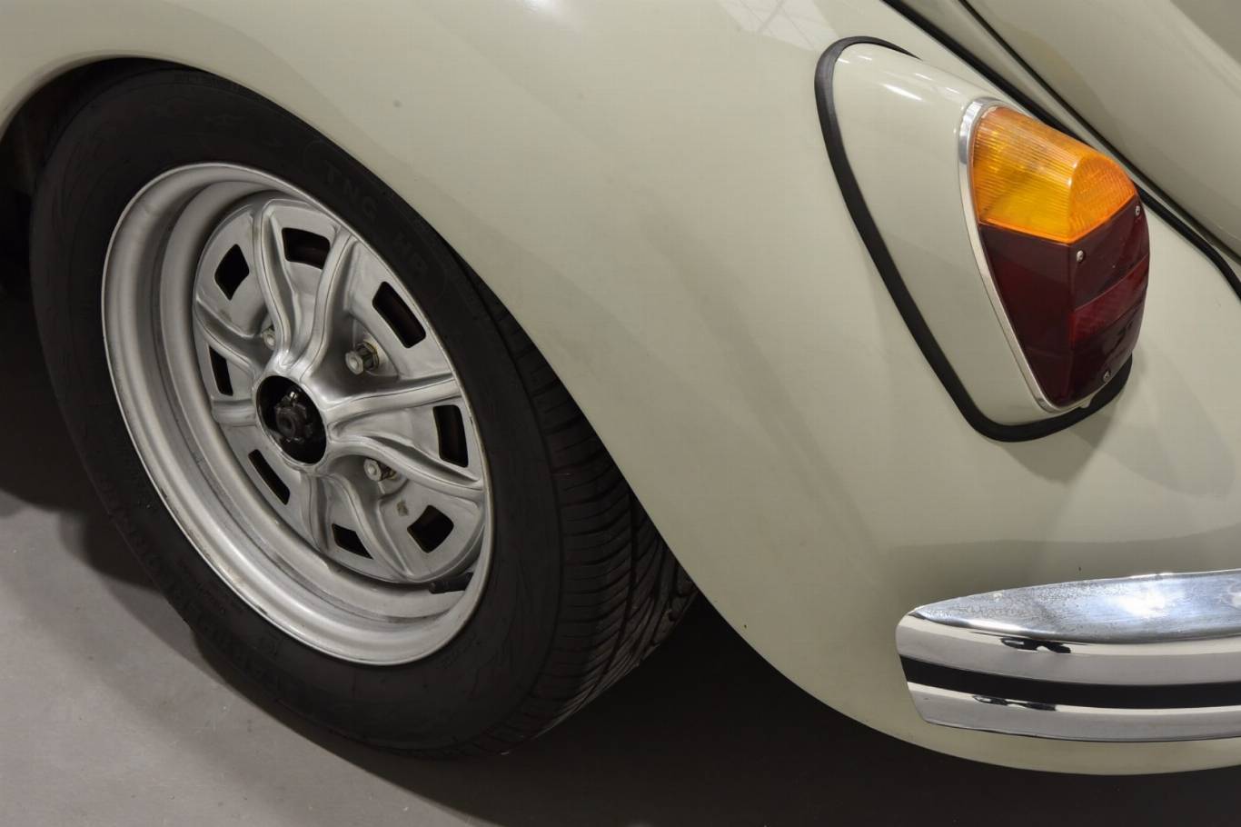 VOLKSWAGEN Maggiolino 41