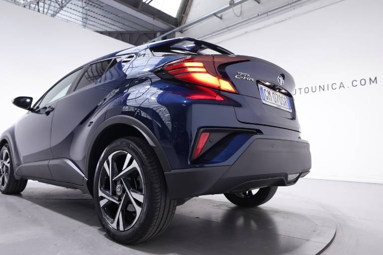 TOYOTA C-HR 42