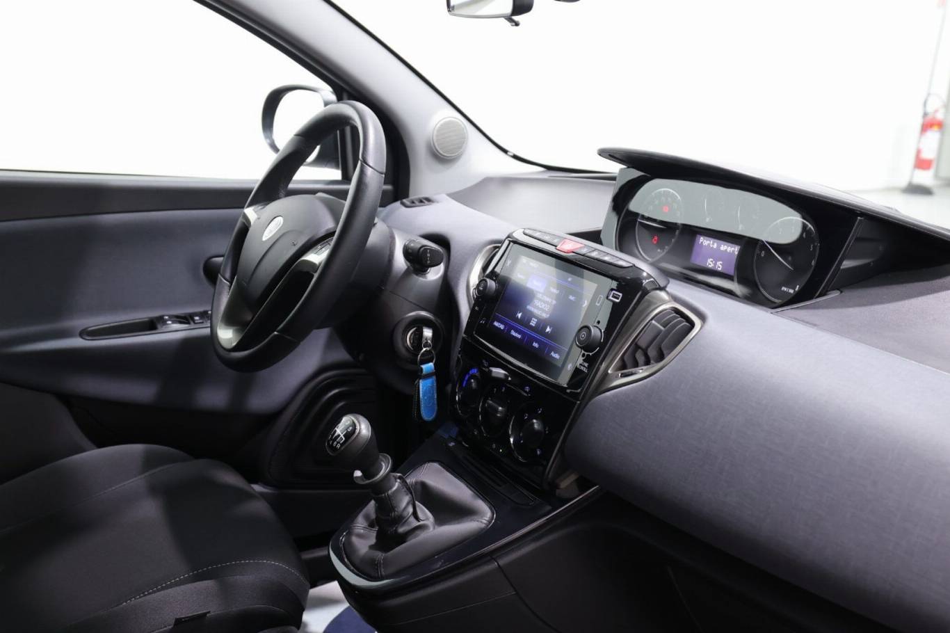 LANCIA Ypsilon 37