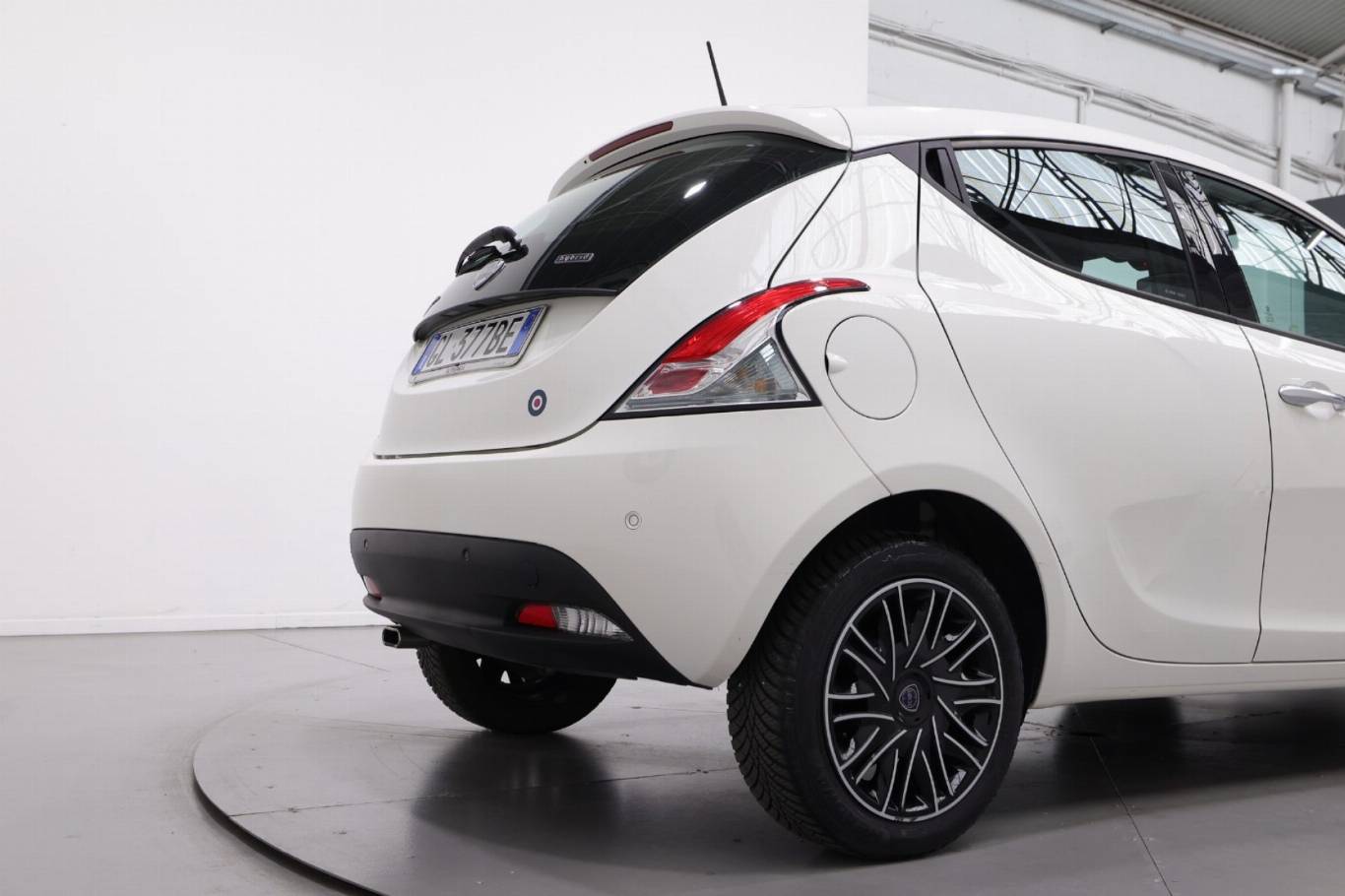 LANCIA Ypsilon 36