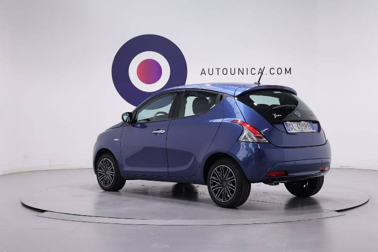 LANCIA Ypsilon 7