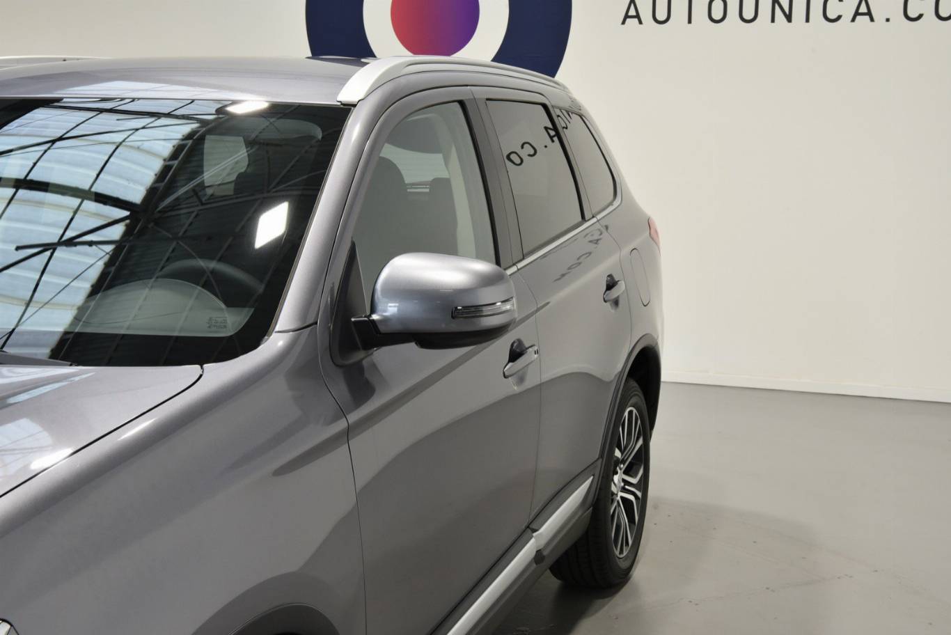 MITSUBISHI Outlander 56