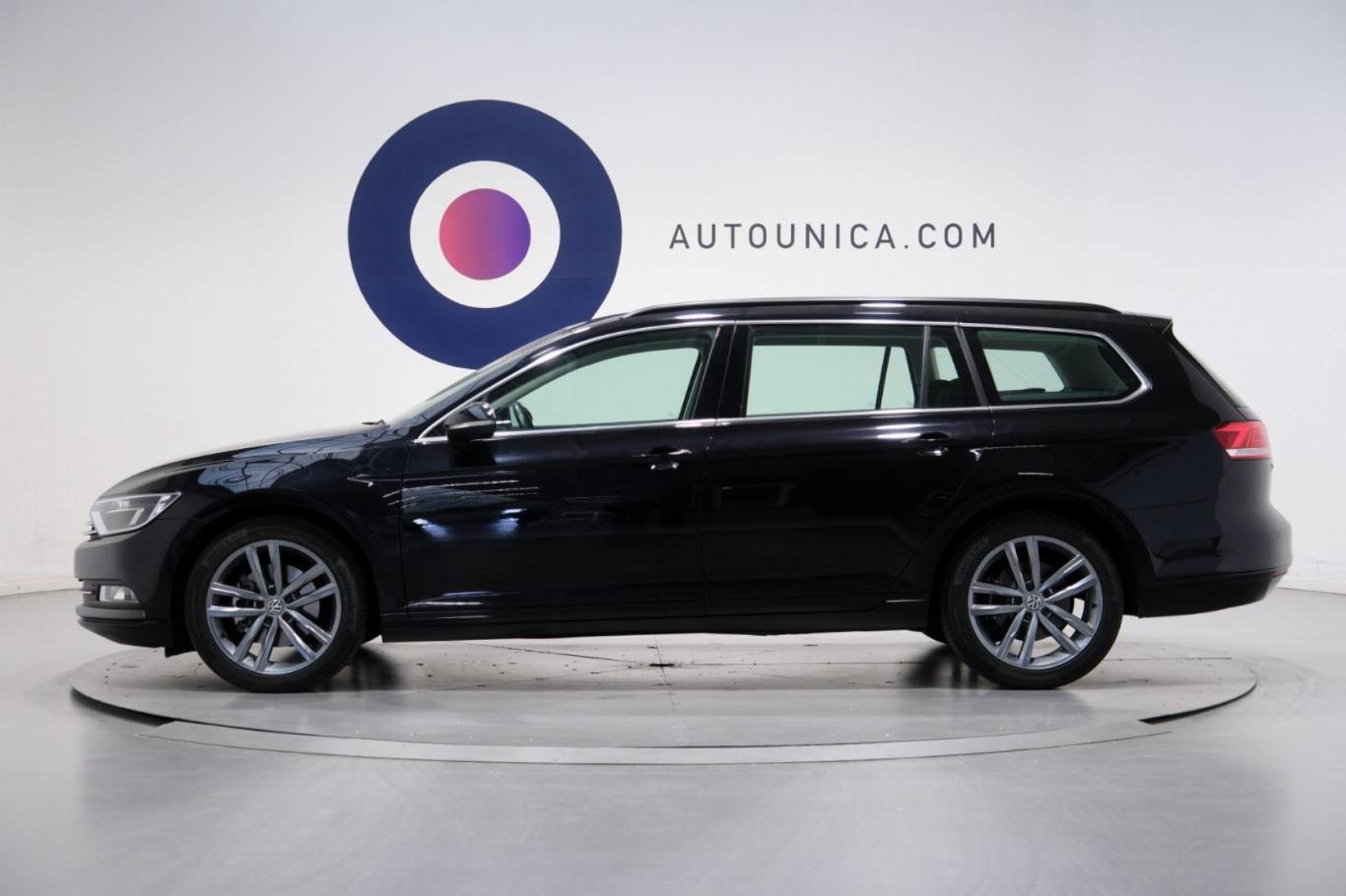 VOLKSWAGEN Passat Variant 18