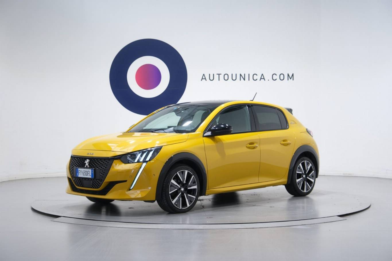 PEUGEOT 208