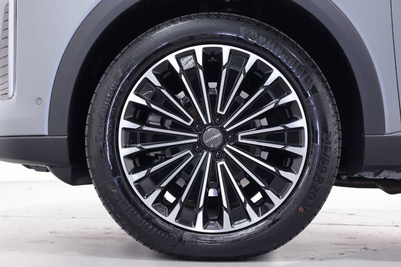 OMODA Omoda 9 Superhybrid 13