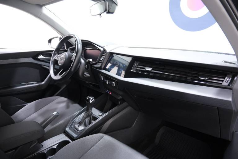 AUDI A1 55