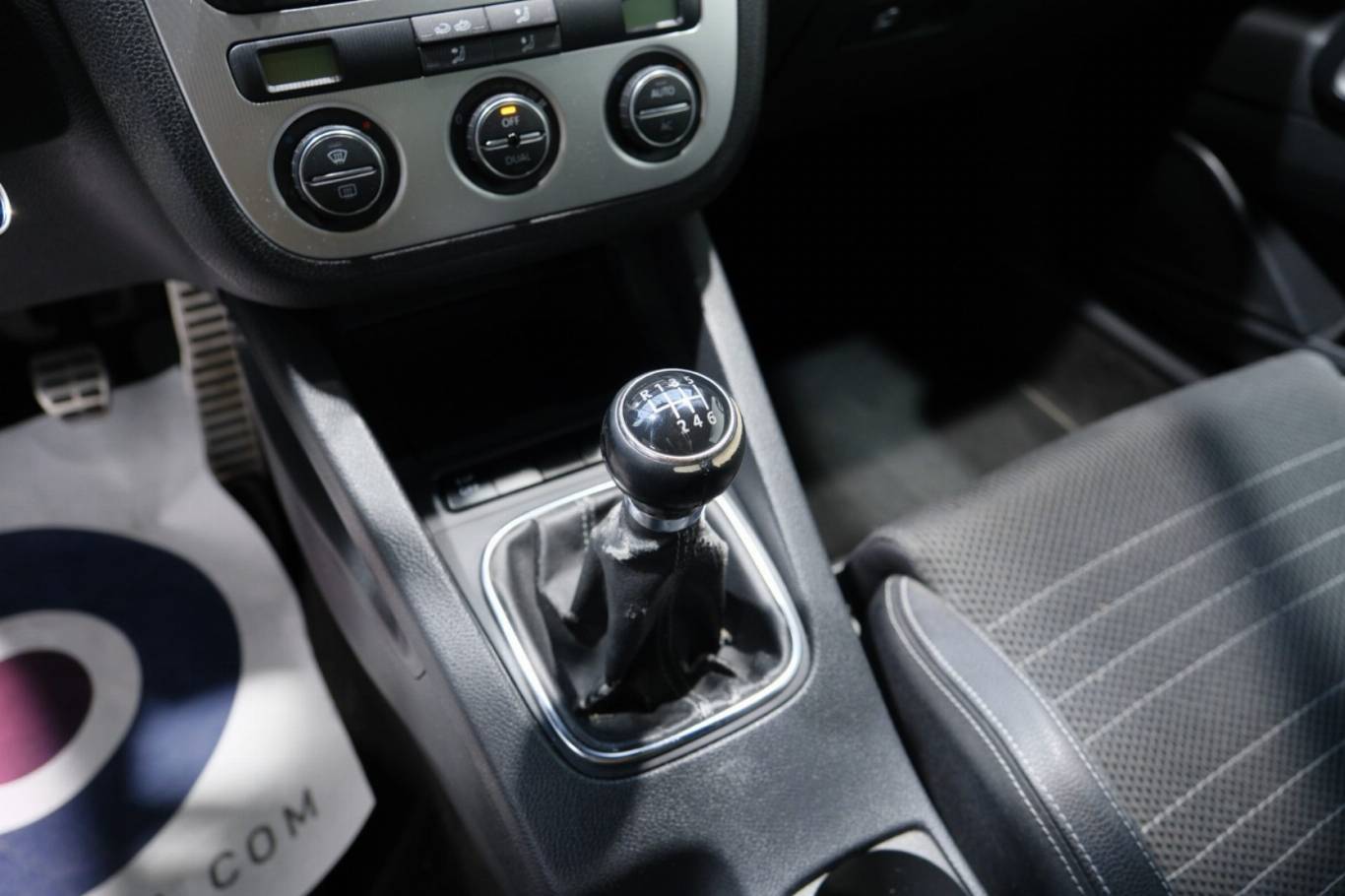 VOLKSWAGEN Scirocco 26