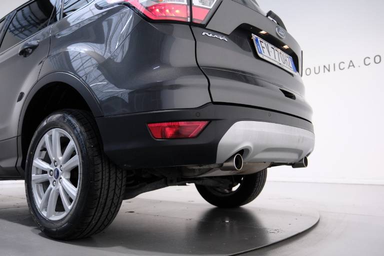 FORD Kuga 47