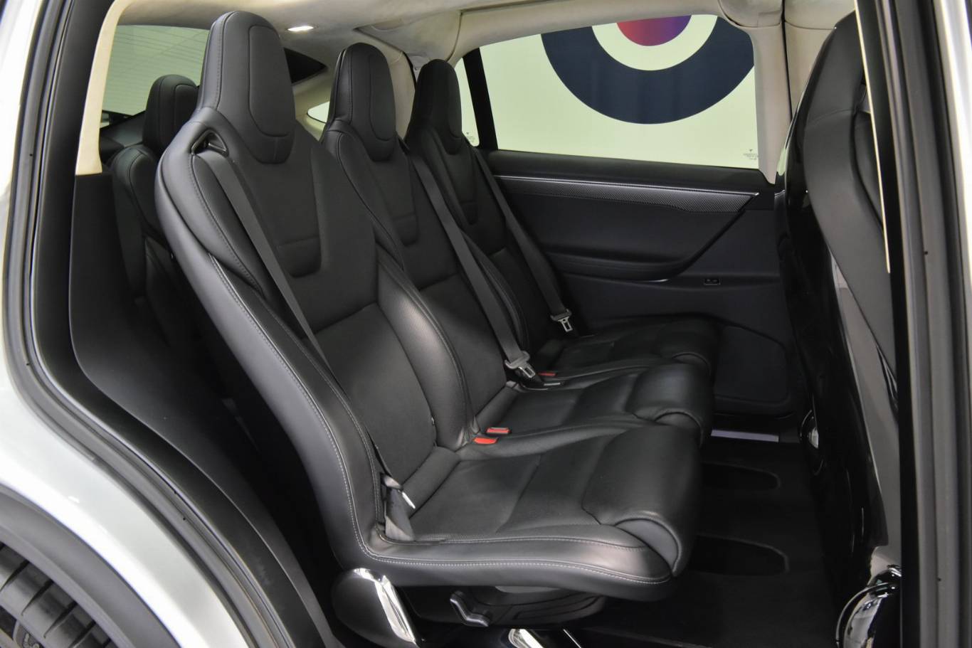 TESLA Model X 62