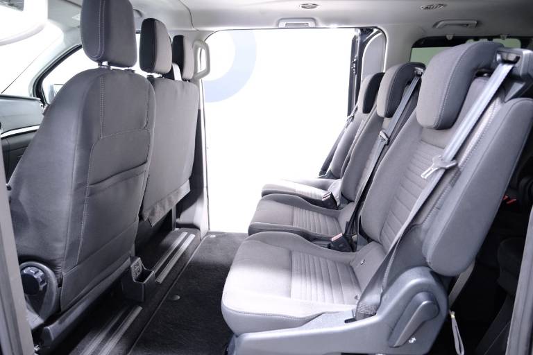 FORD Tourneo Custom 39