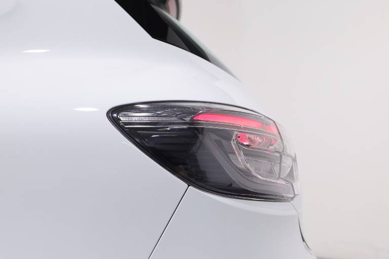 RENAULT Clio 39