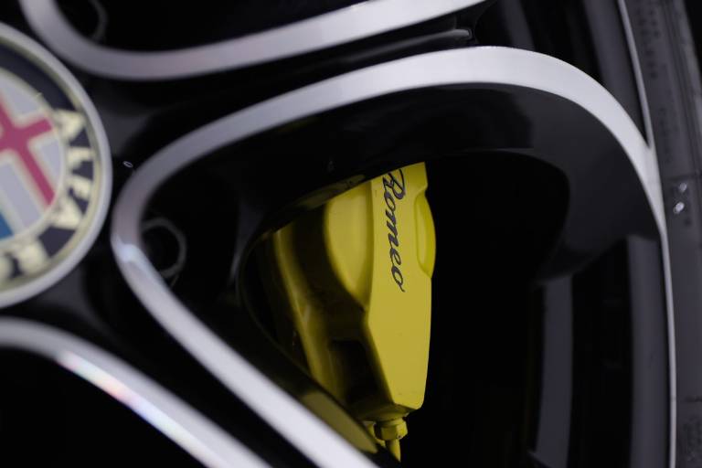 ALFA ROMEO Stelvio 48