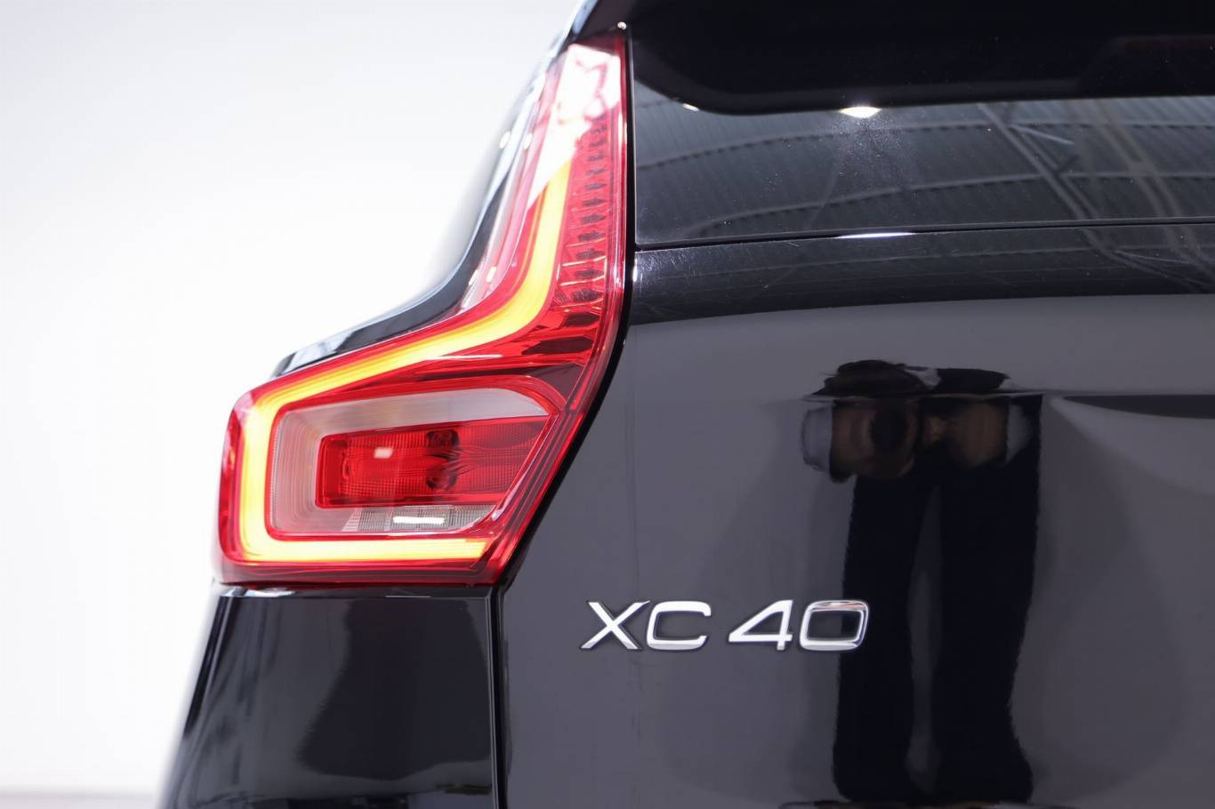 VOLVO XC40 40