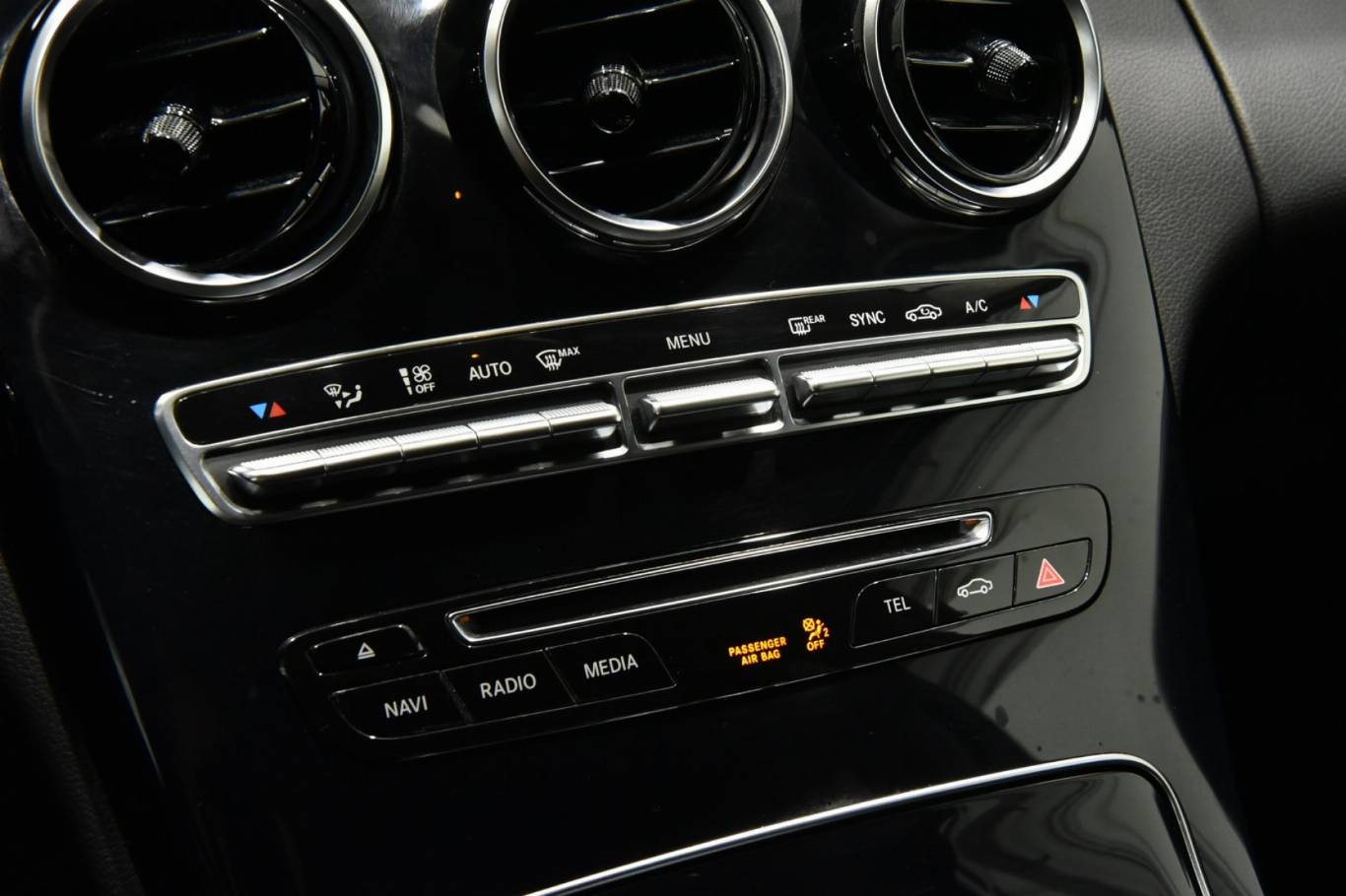 MERCEDES-BENZ C 200 24