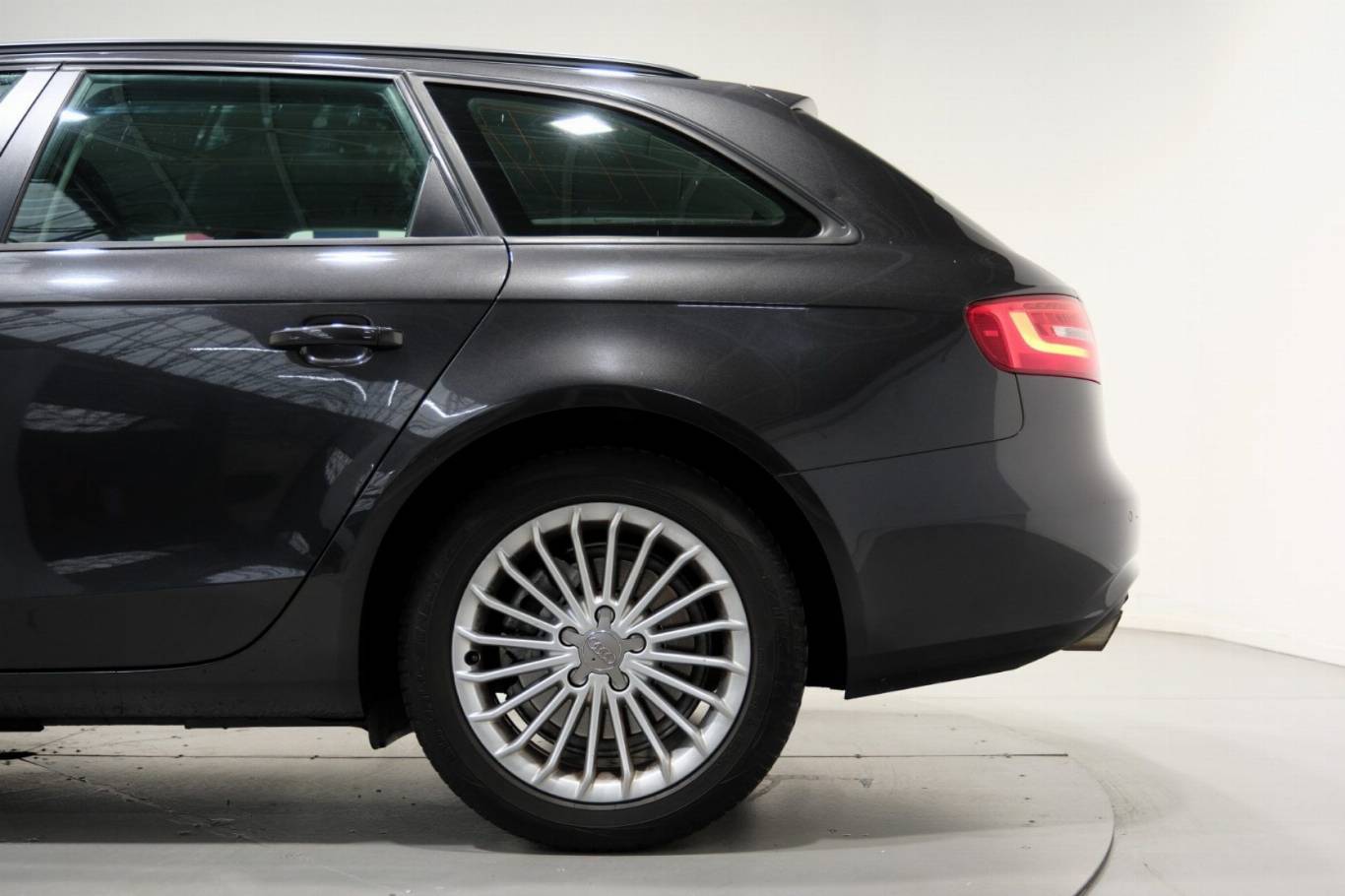 AUDI A4 41