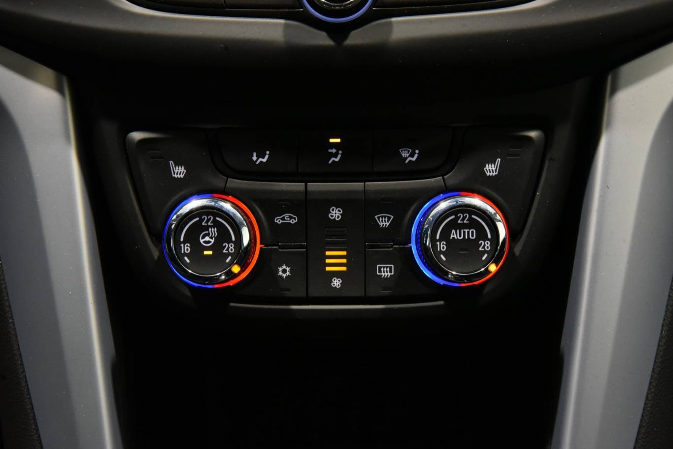 OPEL Zafira Tourer 9