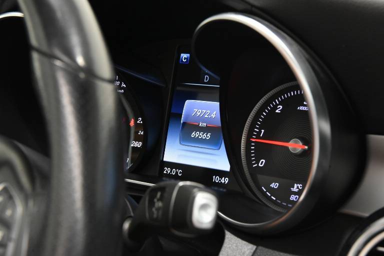 MERCEDES-BENZ C 220 41