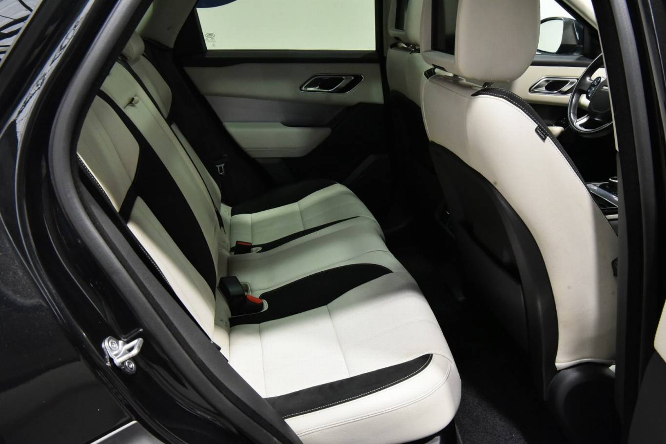 LAND ROVER Range Rover Velar 35