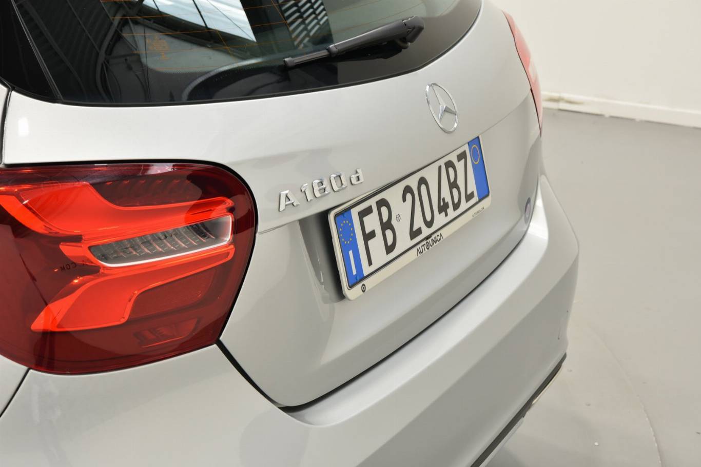 MERCEDES-BENZ A 180 62