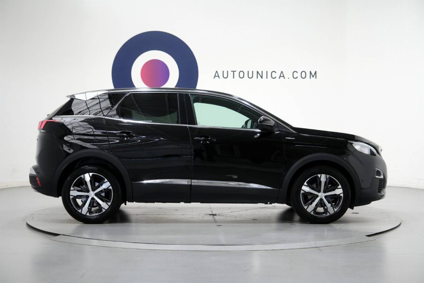 PEUGEOT 3008 4