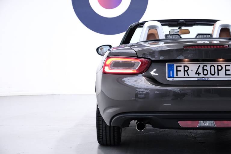 FIAT 124 Spider 51