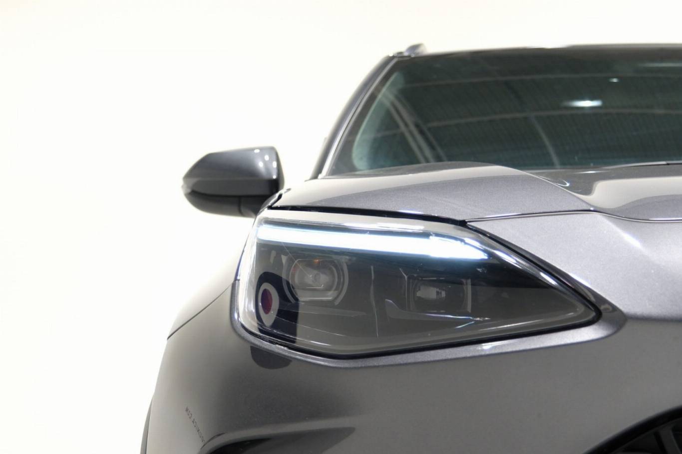 TOYOTA Yaris Cross 12