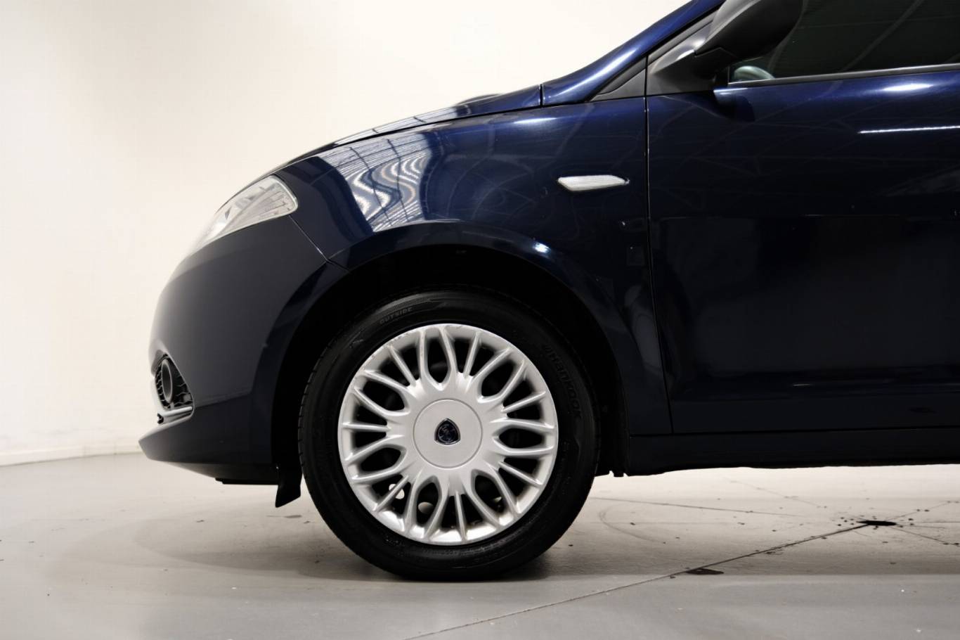 LANCIA Ypsilon 12