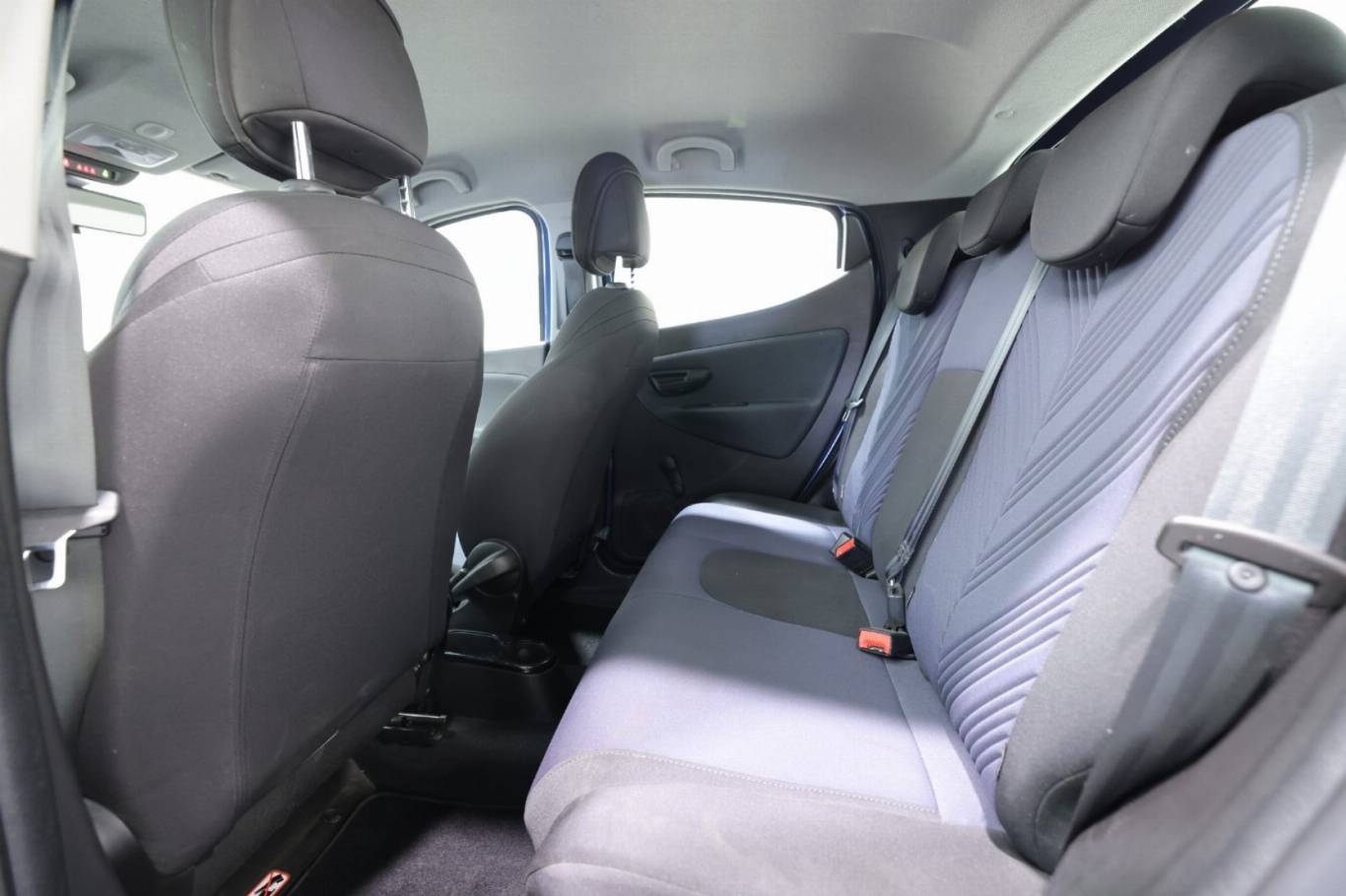 LANCIA Ypsilon 29